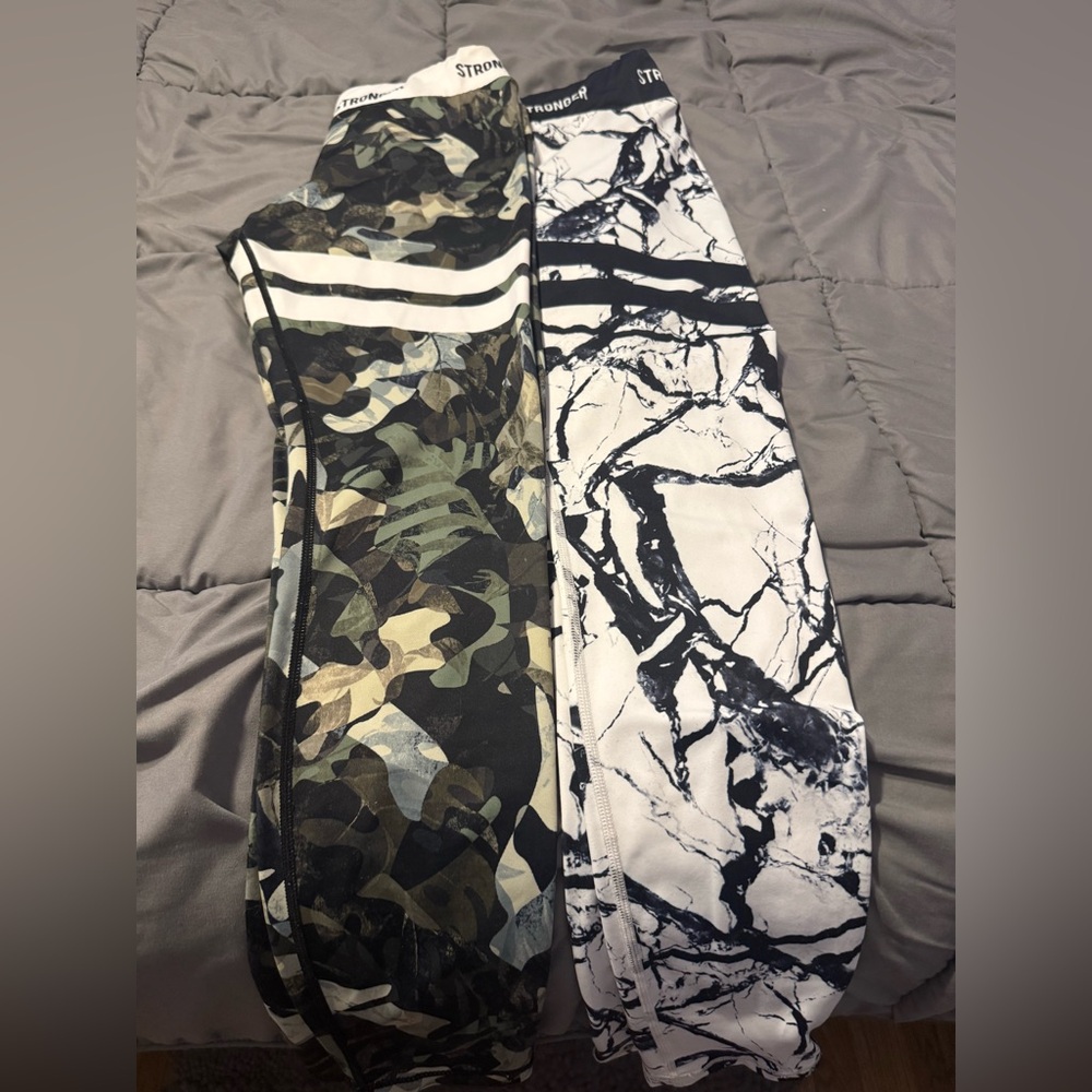 Lot of 2 Stronger Label leggings.